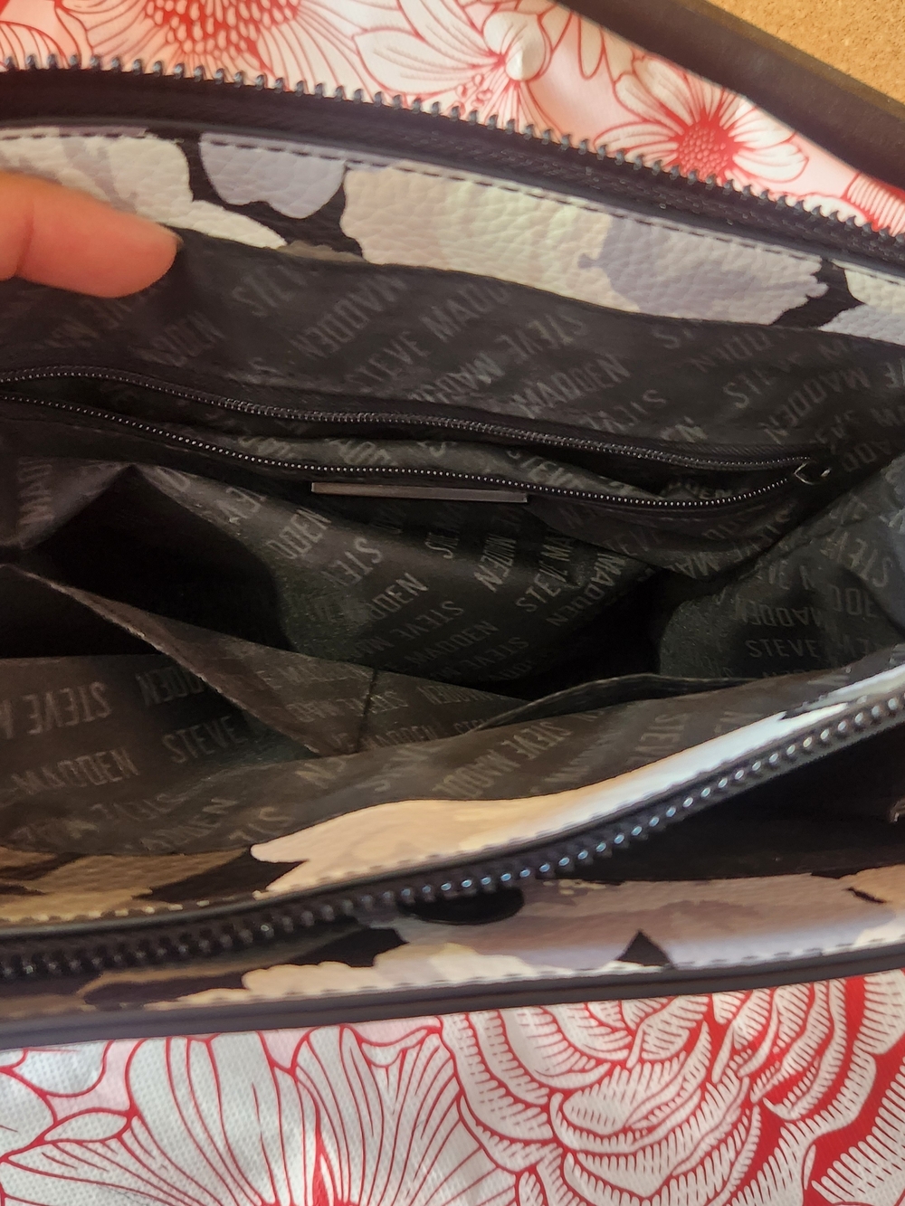 Steve Madden Lilac Black White Floral Faux Leather Crossbody With Wallet - Picture 7 of 9